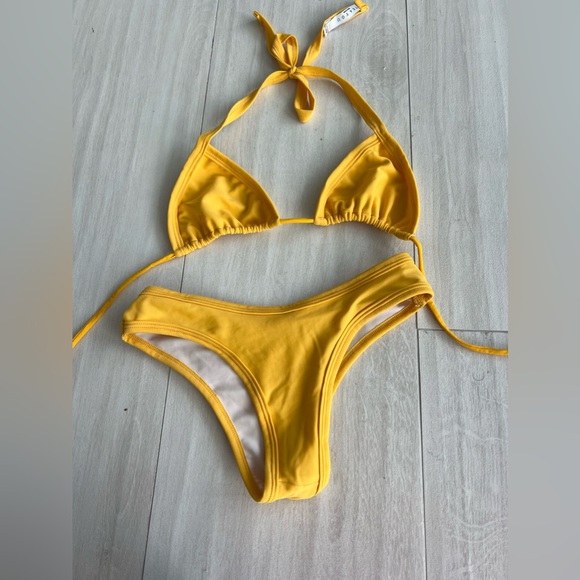 Tea-you bright yellow high leg bikini - Picture 2 of 2